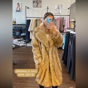 New with tags faux fur coat - Jakke brand